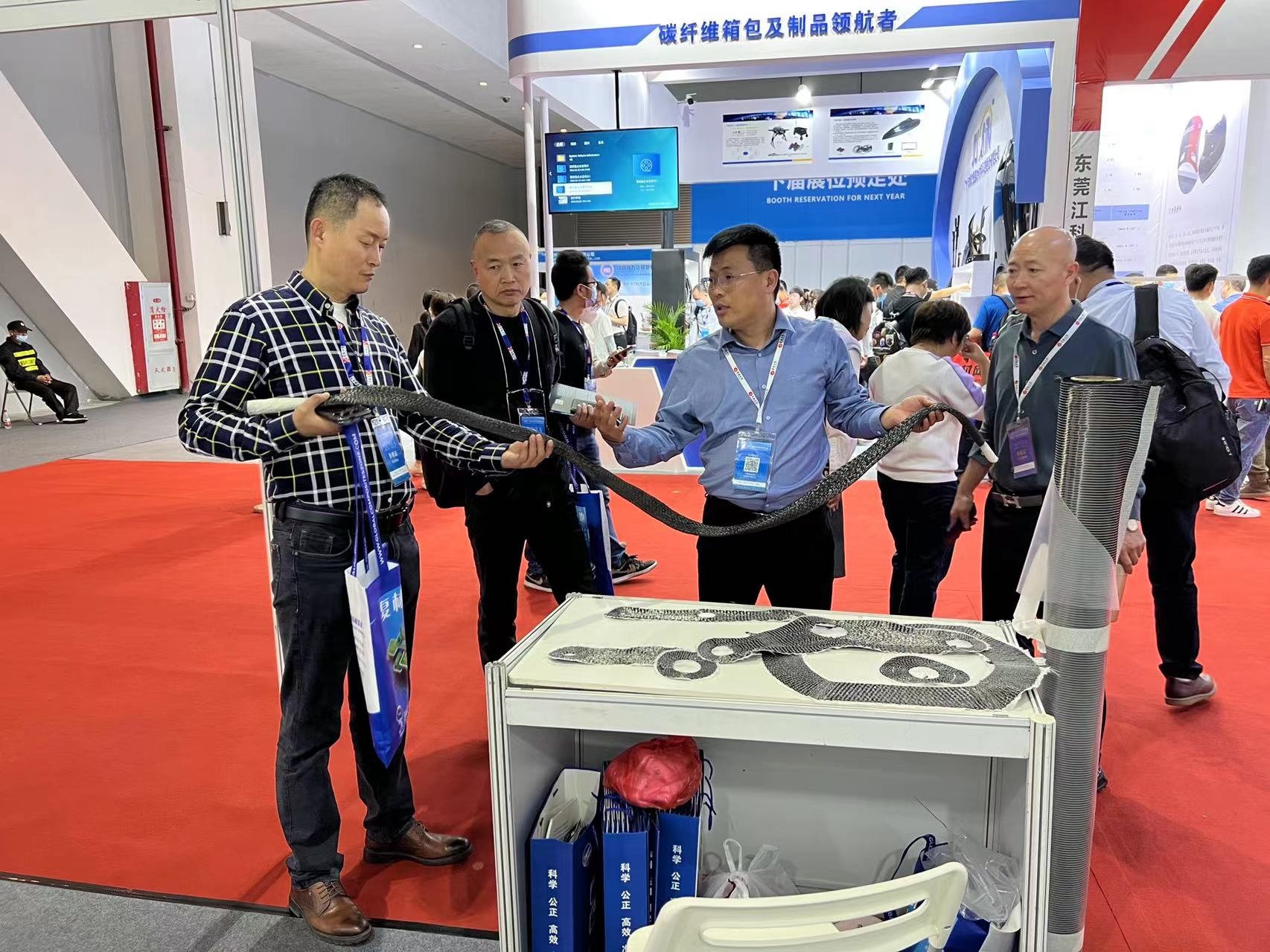 1681438052379033814.jpg 3.jpg